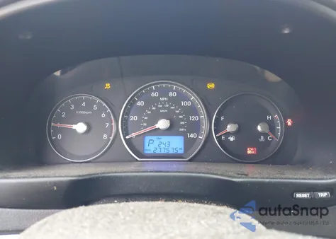 2010 Hyundai Santa Fe Gls z USA, uszkodzony, nr VIN 5NMSG3AB1AH385978